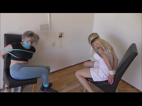 ❤️ Asılı / bağlanmış və ağzı bağlanmış / çətinlik içində olan qız ️❌ Sərt porno bizdə ❤