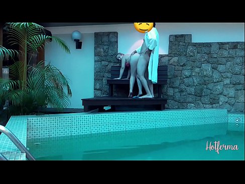 ❤️ Boss hovuza qulluqçu dəvət edir, lakin isti müqavimət göstərə bilmədi ️❌ Sərt porno bizdə ❤